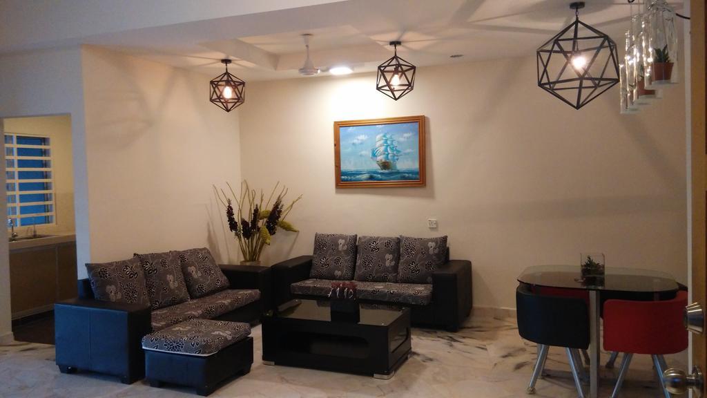 Bercham Vacation House Ipoh Room photo